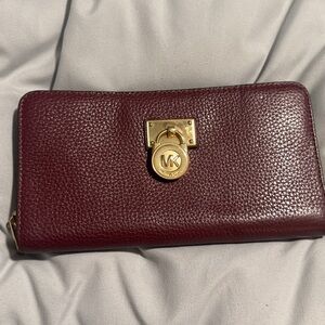 Michael Kors Hamilton Traveler Large Zip Around Leather Wallet Gold Lock Maroon
